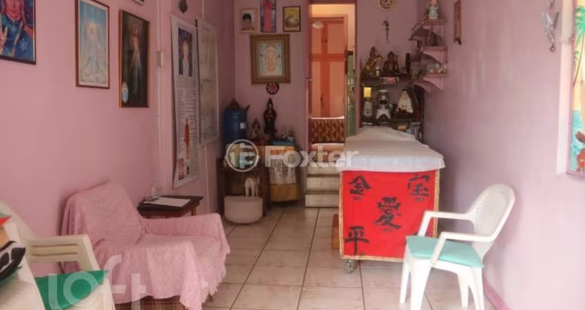 Casa com 11 quartos à venda na Rua Guararapes, 492, Petrópolis, Porto Alegre
