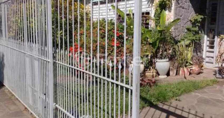Casa com 3 quartos à venda na Avenida dos Gaúchos, 570, Sarandi, Porto Alegre