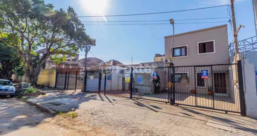 Casa com 5 quartos à venda na Avenida França, 1078/1084/, Navegantes, Porto Alegre