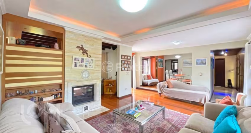 Casa com 4 quartos à venda na Rua Doutor Alfredo Mathias Wiltgen, 545, Boa Vista, Porto Alegre