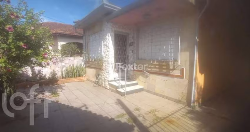 Casa com 3 quartos à venda na Rua Dom Luiz Guanella, 121, Vila Ipiranga, Porto Alegre