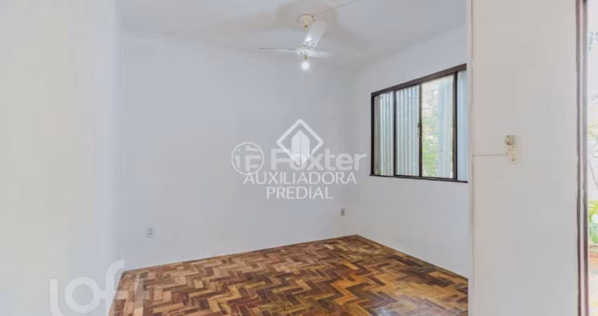 Casa com 3 quartos à venda na Rua Diamantina de Bittencourt Oliveira, 10, Nonoai, Porto Alegre