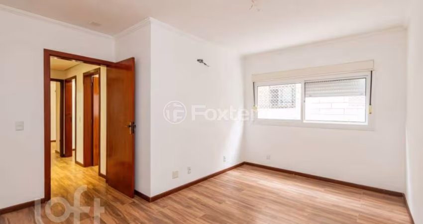 Apartamento com 3 quartos à venda na Rua Porto Calvo, 132, Ipanema, Porto Alegre