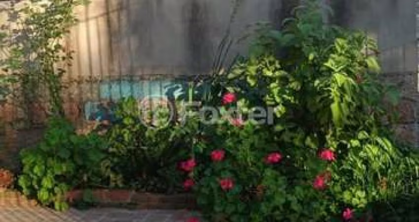 Casa com 2 quartos à venda na Avenida São Sebastião, 107, Nonoai, Porto Alegre