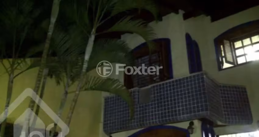 Casa com 3 quartos à venda na Rua João Abbott, 438, Petrópolis, Porto Alegre