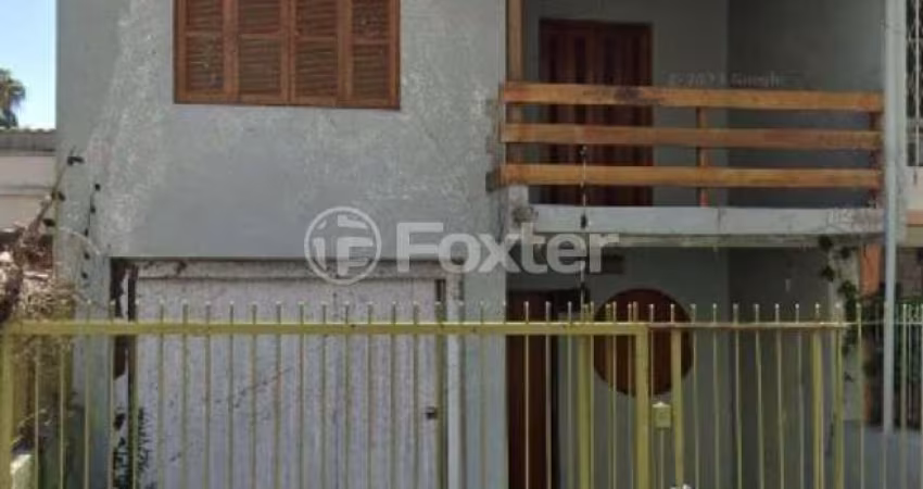 Casa com 4 quartos à venda na Travessa Alexandrino de Alencar, 53, Azenha, Porto Alegre