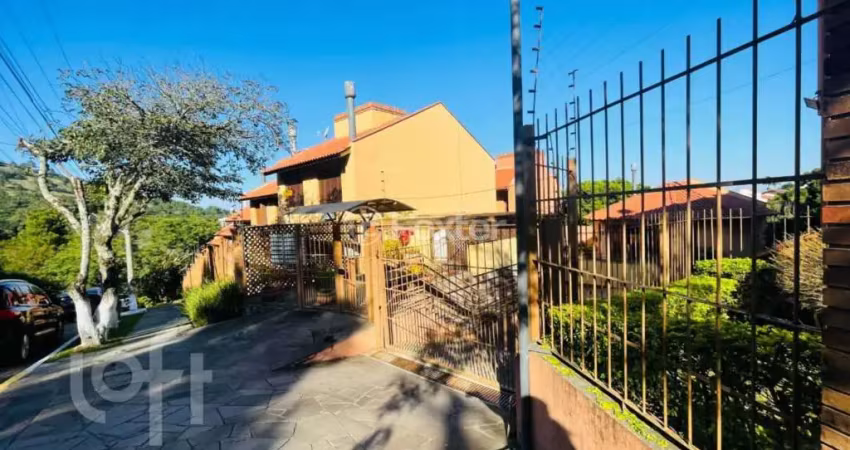 Casa em condomínio fechado com 3 quartos à venda na Rua Giorgio Negroni, 801, Espírito Santo, Porto Alegre