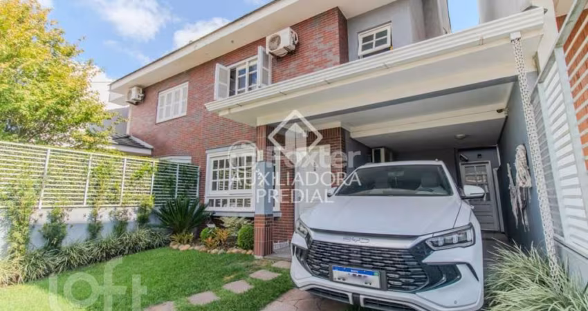 Casa com 3 quartos à venda na Rua Ivo Walter Kern, 320, Hípica, Porto Alegre