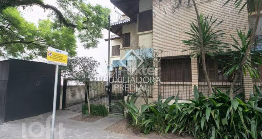 Casa com 4 quartos à venda na Rua Passo da Pátria, 208, Bela Vista, Porto Alegre