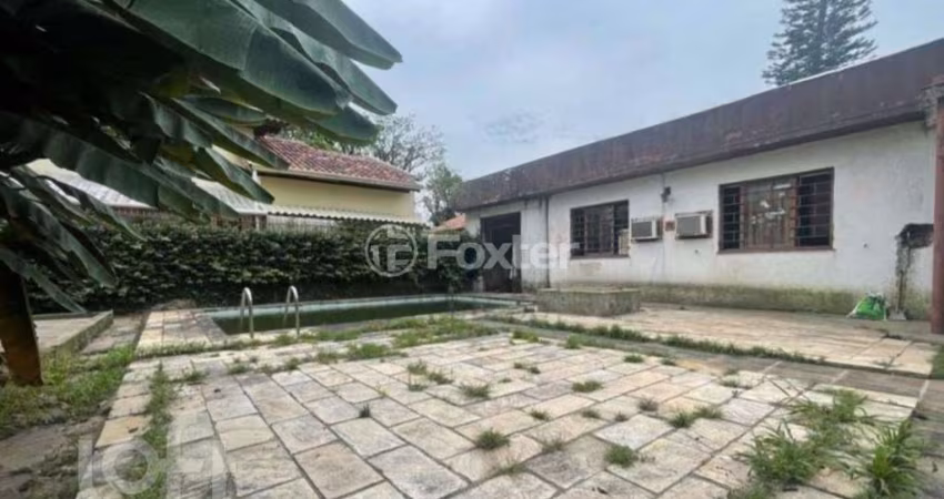 Casa com 3 quartos à venda na Rua Chico Pedro, 789, Camaquã, Porto Alegre