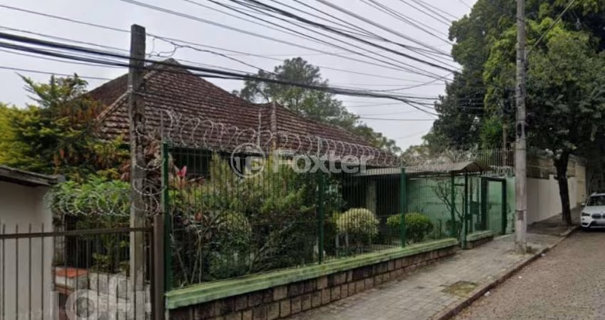 Casa com 3 quartos à venda na Rua Delfino Riet, 116, Santo Antônio, Porto Alegre