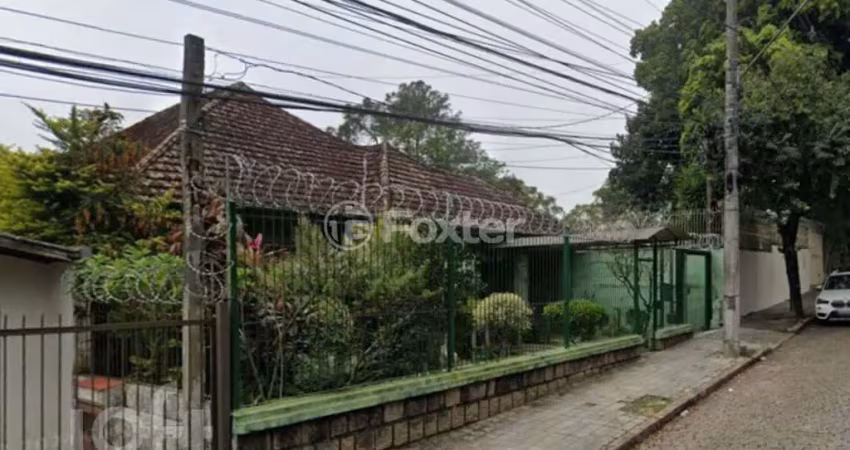 Casa com 3 quartos à venda na Rua Delfino Riet, 116, Santo Antônio, Porto Alegre