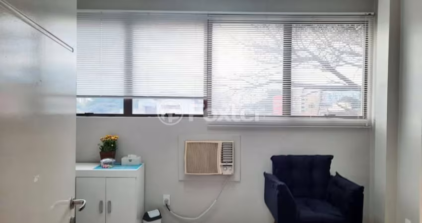 Sala comercial com 1 sala à venda na Avenida da Cavalhada, 2370, Cavalhada, Porto Alegre
