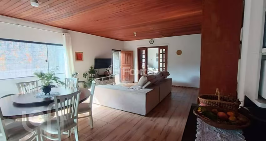 Casa com 3 quartos à venda na Rua Leonel Pereira, 1212, Cachoeira do Bom Jesus, Florianópolis