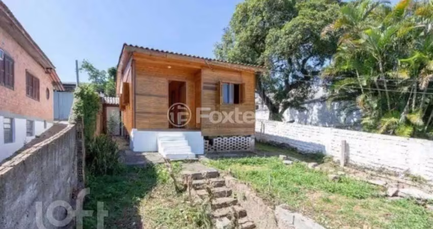 Casa com 2 quartos à venda na Rua dos Guananas, 254, Espírito Santo, Porto Alegre