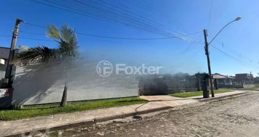 Casa com 4 quartos à venda na Rua Uruguai, 593, Zona Norte, Capão da Canoa