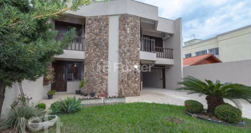 Casa com 5 quartos à venda na Rua Uruguai, 143, São José, Canoas