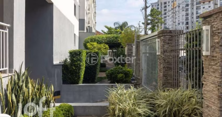 Apartamento com 2 quartos à venda na Rua Bezerra de Menezes, 624, Passo da Areia, Porto Alegre