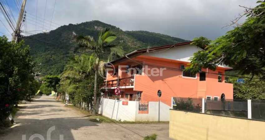 Casa com 11 quartos à venda na Rua Inério Joaquim da Silva, 786, Pântano do Sul, Florianópolis