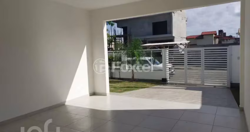 Casa com 3 quartos à venda na Rua Quatorze Bis, 184, Carianos, Florianópolis