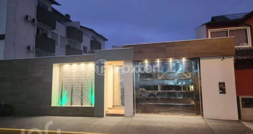 Casa com 3 quartos à venda na Rua Doutor Antônio Prudente de Moraes, 48, Canasvieiras, Florianópolis