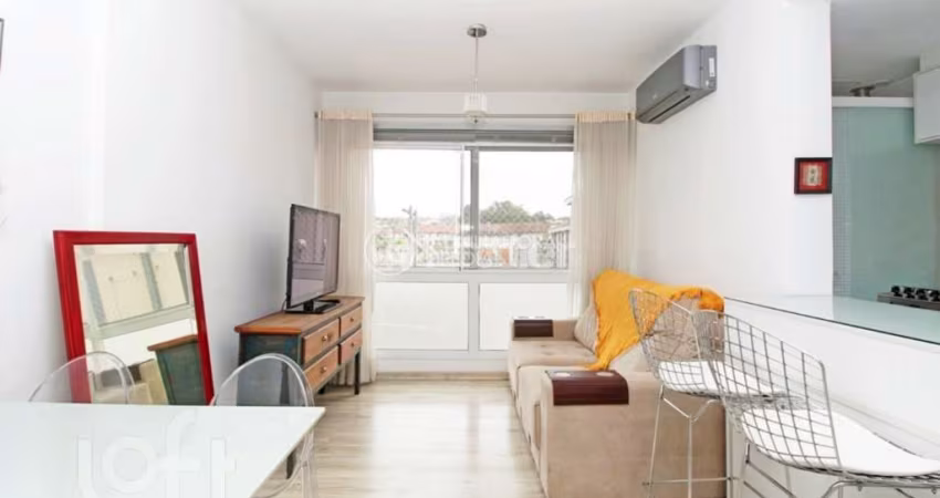 Apartamento com 2 quartos à venda na Rua Bezerra de Menezes, 623, Passo da Areia, Porto Alegre