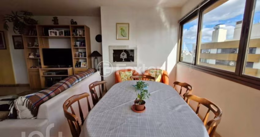 Apartamento com 3 quartos à venda na Avenida Diário de Notícias, 1625, Cristal, Porto Alegre