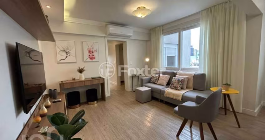 Apartamento com 3 quartos à venda na Rua Duque de Caxias, 774, Centro Histórico, Porto Alegre
