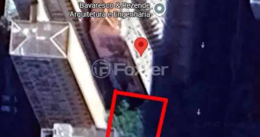 Terreno comercial à venda na Avenida Borges de Medeiros, 865, Centro Histórico, Porto Alegre