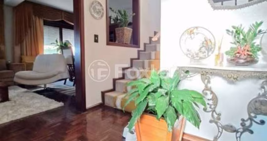 Casa com 3 quartos à venda na Rua da Graça, 255, Jardim Floresta, Porto Alegre