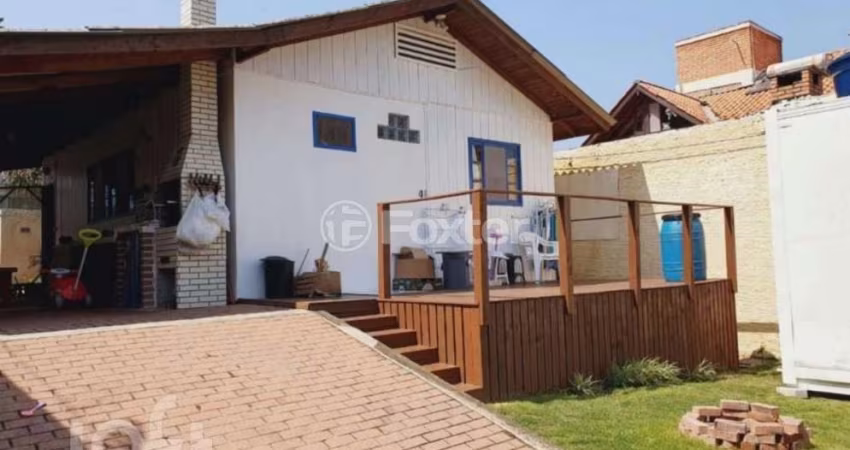 Casa com 3 quartos à venda na Rua Durval Pires da Cunha, 337, Sambaqui, Florianópolis