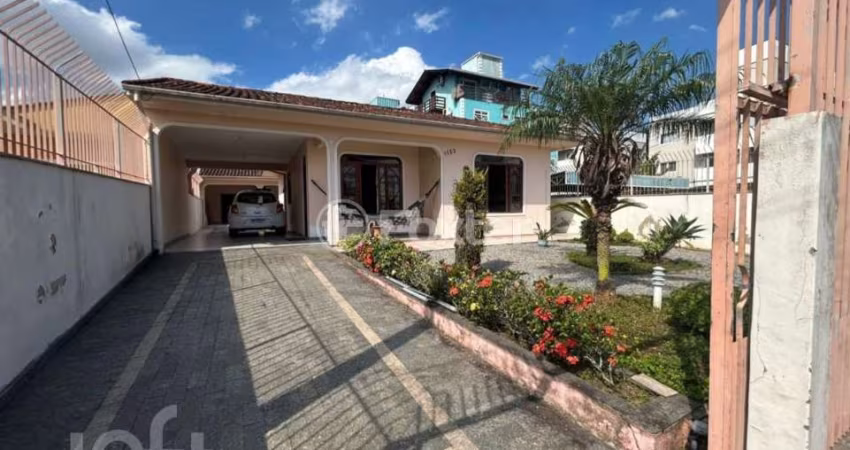 Casa com 2 quartos à venda na Rua Antônio Alfredo da Silva, 1182, Fazenda Santo Antônio, São José