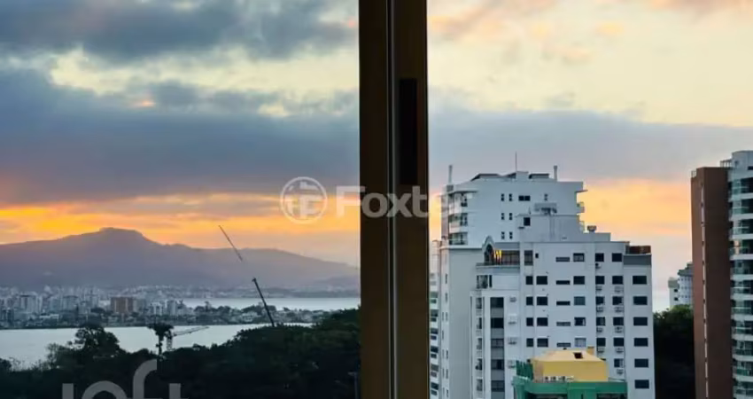 Apartamento com 1 quarto à venda na Rua Cristóvão Nunes Pires, 202, Centro, Florianópolis