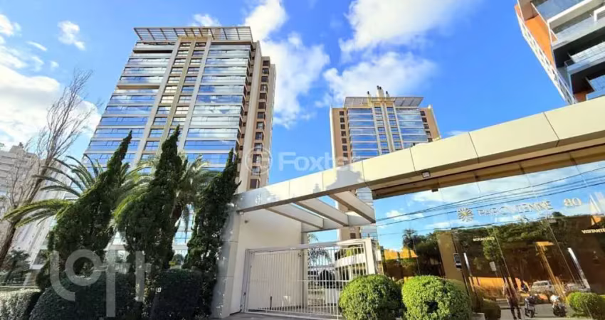 Apartamento com 3 quartos à venda na Avenida Ferdinand Kisslinger, 80, Jardim Europa, Porto Alegre
