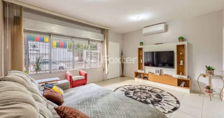 Casa com 4 quartos à venda na Avenida Brino, 128, Santa Maria Goretti, Porto Alegre