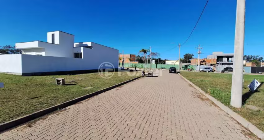 Terreno em condomínio fechado à venda na Avenida Juca Batista, 5505, Hípica, Porto Alegre