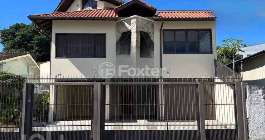 Casa com 3 quartos à venda na Rua Camilo Silveira de Souza, 170, Capoeiras, Florianópolis