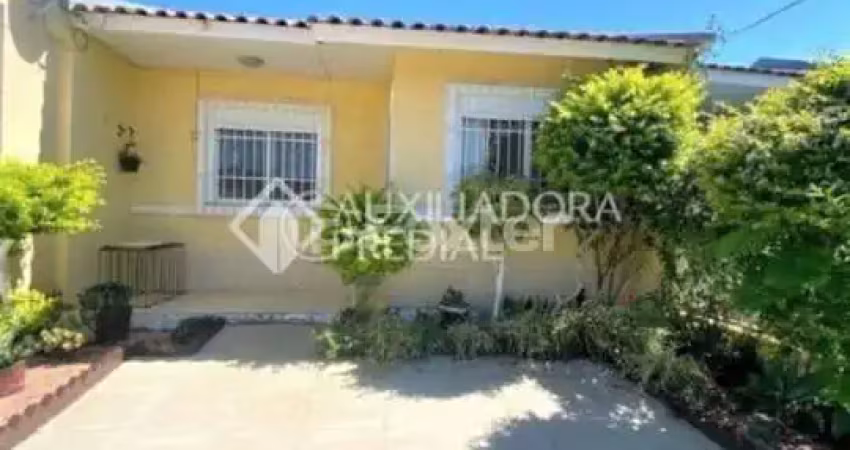 Casa com 3 quartos à venda na Rua Ruth Totta, 505, Hípica, Porto Alegre