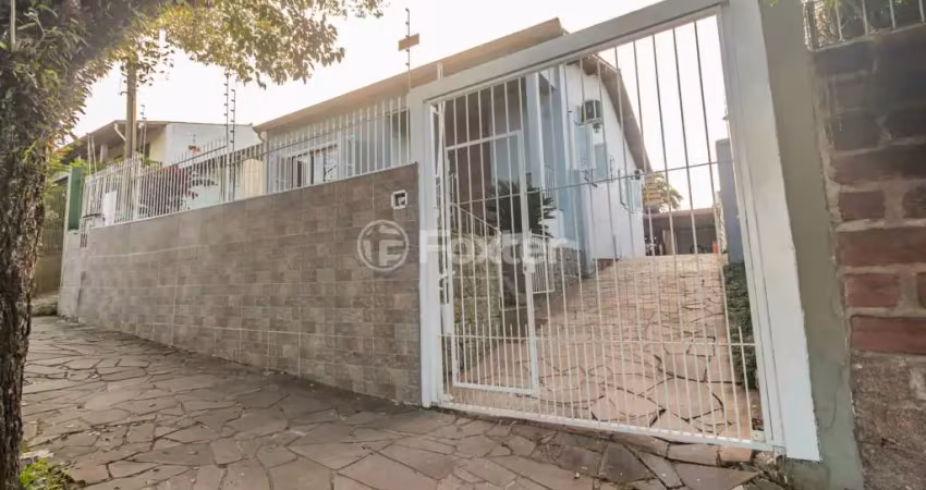 Casa com 2 quartos à venda na Rua Padre João Batista Reus, 3208, Camaquã, Porto Alegre
