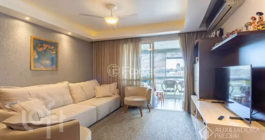 Apartamento com 3 quartos à venda na Avenida Grécia, 1000, Passo da Areia, Porto Alegre