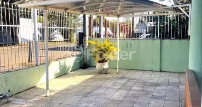 Casa com 3 quartos à venda na Rua Pedro Waine, 222, Santa Maria Goretti, Porto Alegre