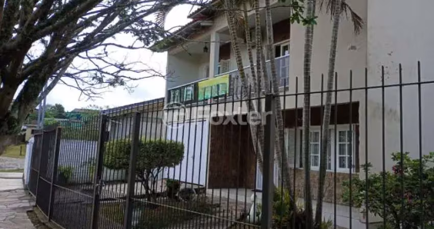 Casa com 3 quartos à venda na Rua Pinto Bandeira, 328, Viamópolis, Viamão