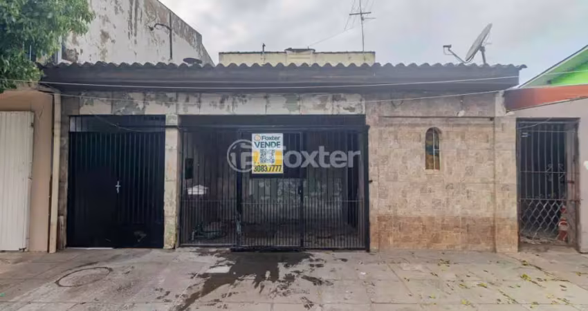 Casa com 3 quartos à venda na Rua Frederico Mentz, 92, Navegantes, Porto Alegre