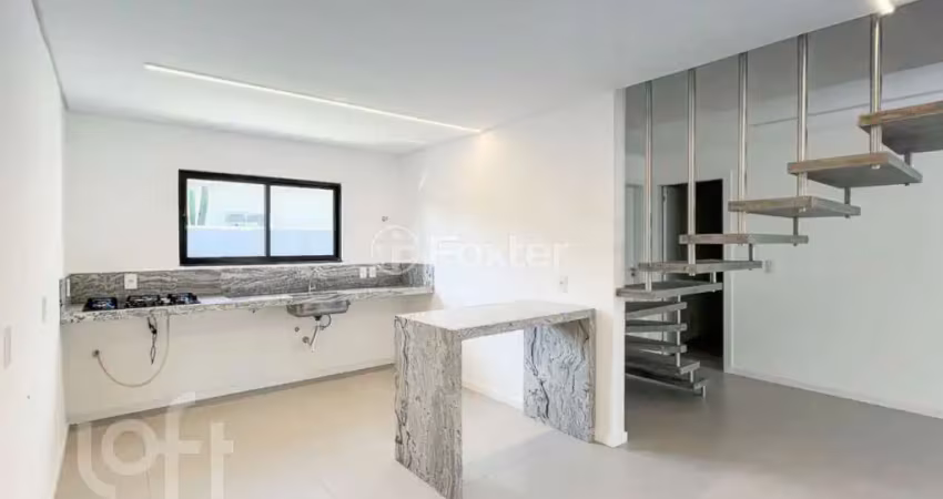 Casa em condomínio fechado com 4 quartos à venda na Rua Leonel Pereira, 2099, Cachoeira do Bom Jesus, Florianópolis