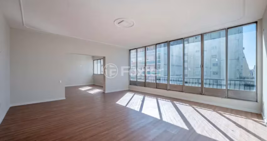 Apartamento com 3 quartos à venda na Rua Duque de Caxias, 1405, Centro Histórico, Porto Alegre