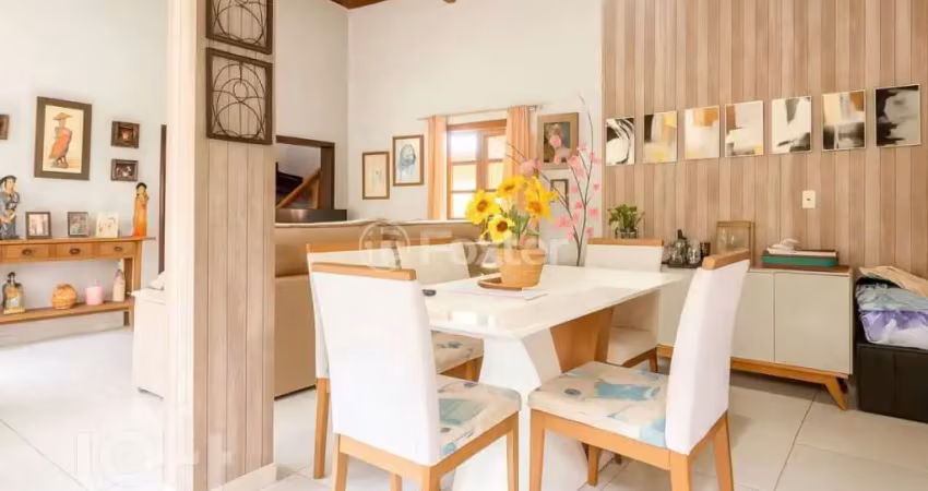 Casa com 3 quartos à venda na Estrada da Ponta Grossa, 244, Ponta Grossa, Porto Alegre
