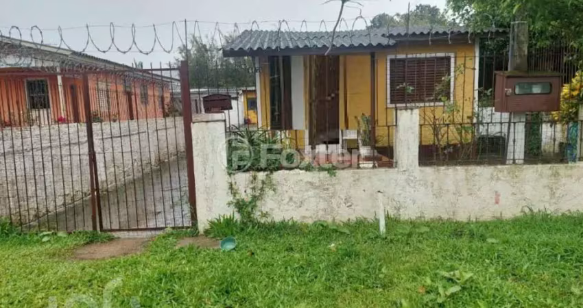 Casa com 3 quartos à venda na Avenida Juca Batista, 6671, Ponta Grossa, Porto Alegre