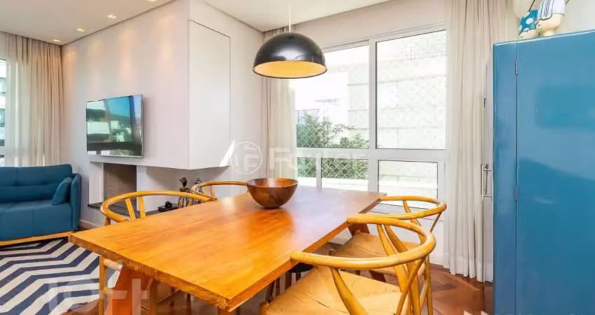 Apartamento com 2 quartos à venda na Rua Doutor Veridiano Farias, 46, Petrópolis, Porto Alegre