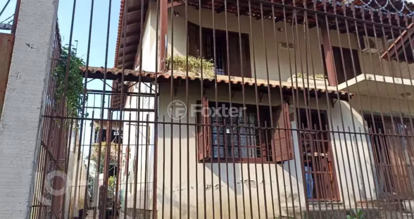 Casa com 3 quartos à venda na Avenida Doutor Petrônio Portella, 1415, Parque Santa Fé, Porto Alegre