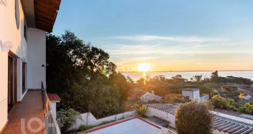 Casa com 4 quartos à venda na Rua Simão Bolívar, 353, Vila Conceição, Porto Alegre